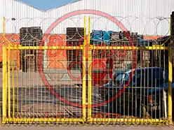 Instalación de concertina plana de 45 cm sobre portones de reja. Zona San Fernando.